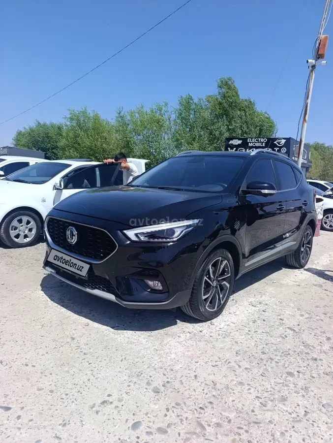 MG ZS