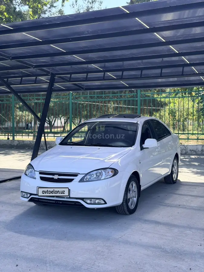 Chevrolet Gentra,  3 позиция
