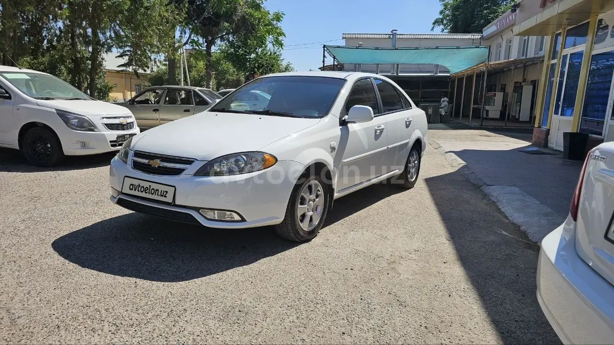 Chevrolet Gentra,  3 позиция