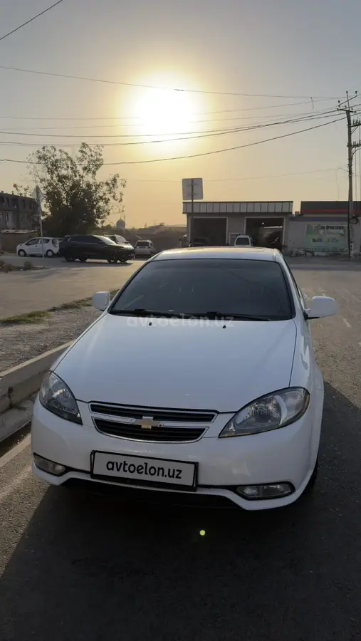 Chevrolet Gentra,  3 позиция