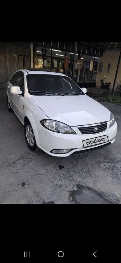 Chevrolet Gentra,  3 позиция