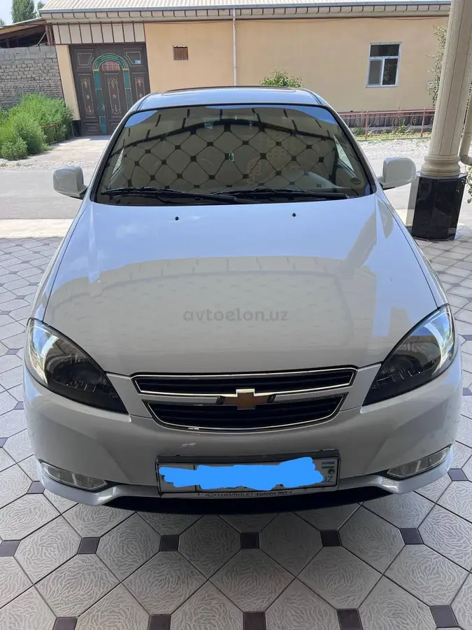 Chevrolet Gentra,  3 позиция