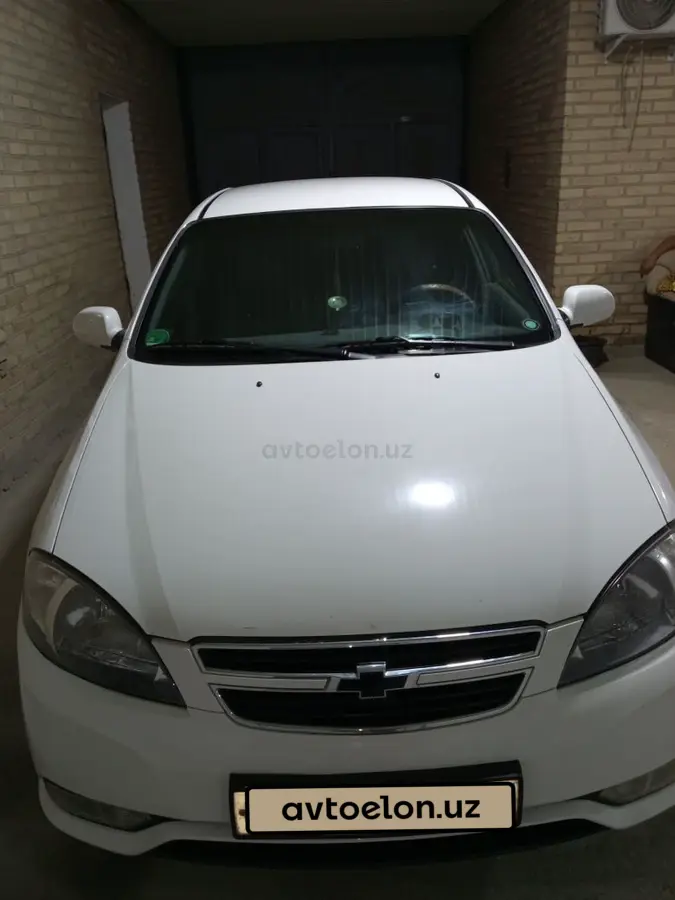 Chevrolet Gentra,  2 позиция