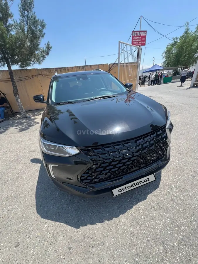 Chevrolet Tracker 2