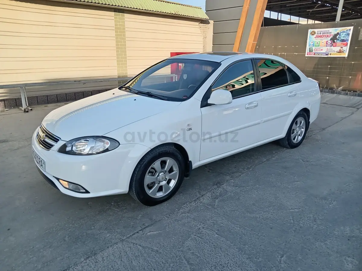 Chevrolet Gentra,  3 позиция