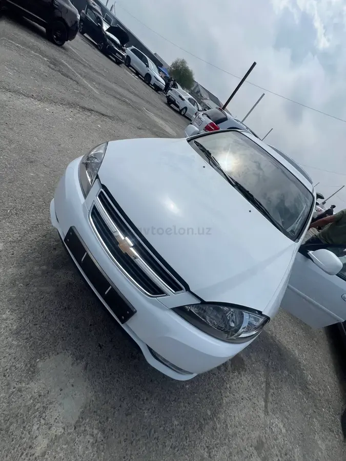 Chevrolet Gentra,  2 позиция