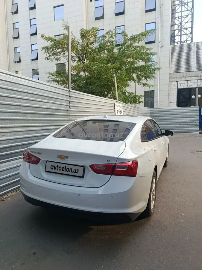 Chevrolet Malibu 2