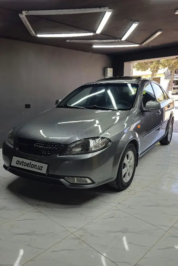 Chevrolet Gentra,  3 позиция