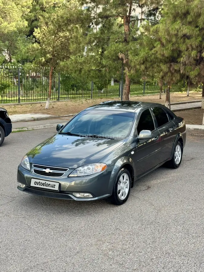 Chevrolet Gentra,  3 позиция