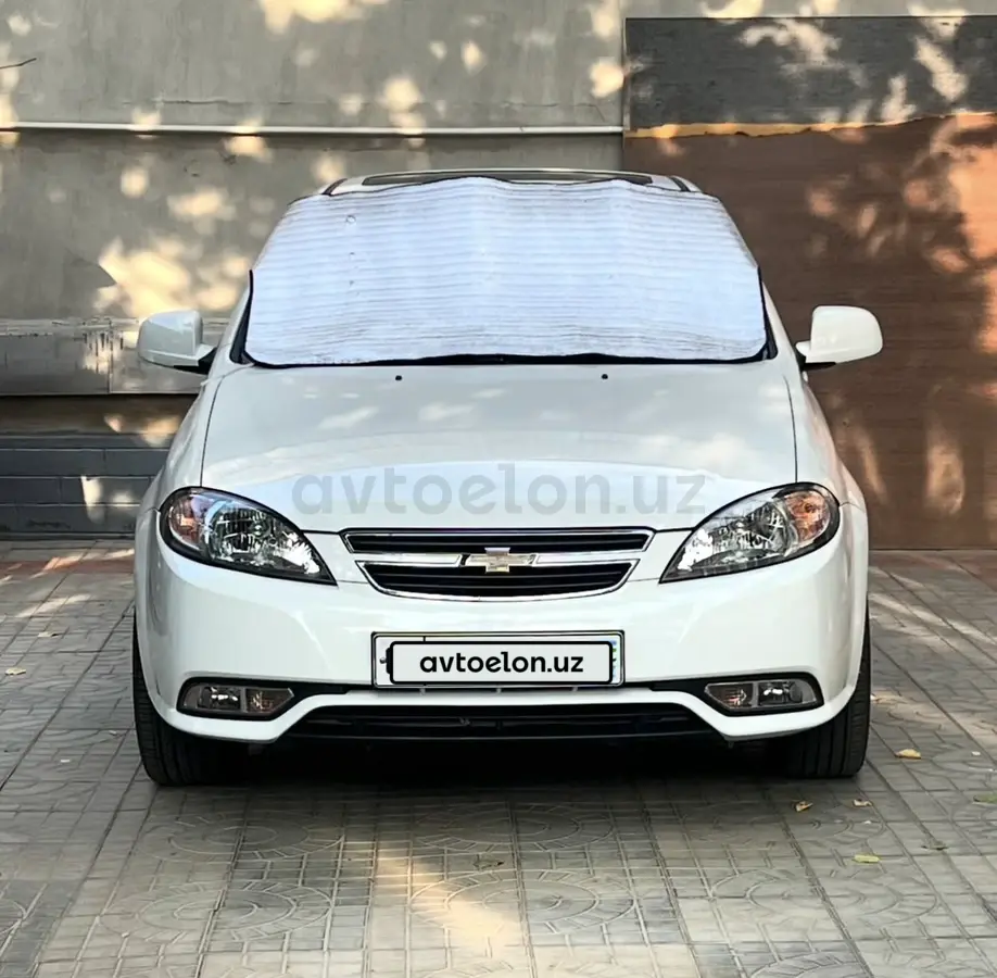 Chevrolet Gentra,  3 позиция