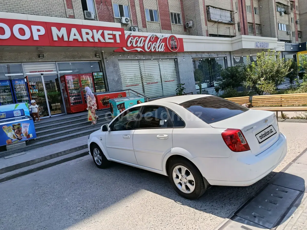 Chevrolet Gentra,  3 позиция