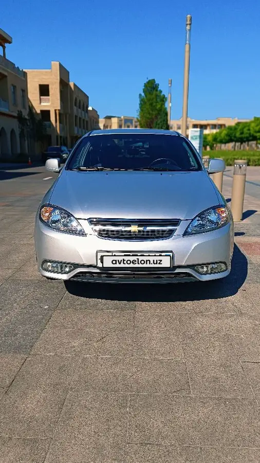 Chevrolet Gentra,  3 позиция