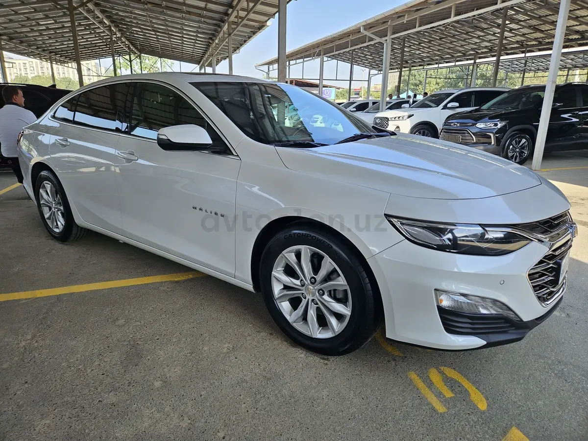 Chevrolet Malibu 2