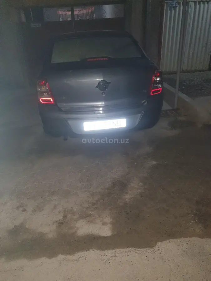 Chevrolet Cobalt,  1 позиция
