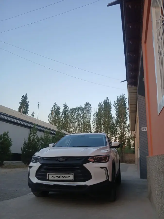 Chevrolet Tracker 2