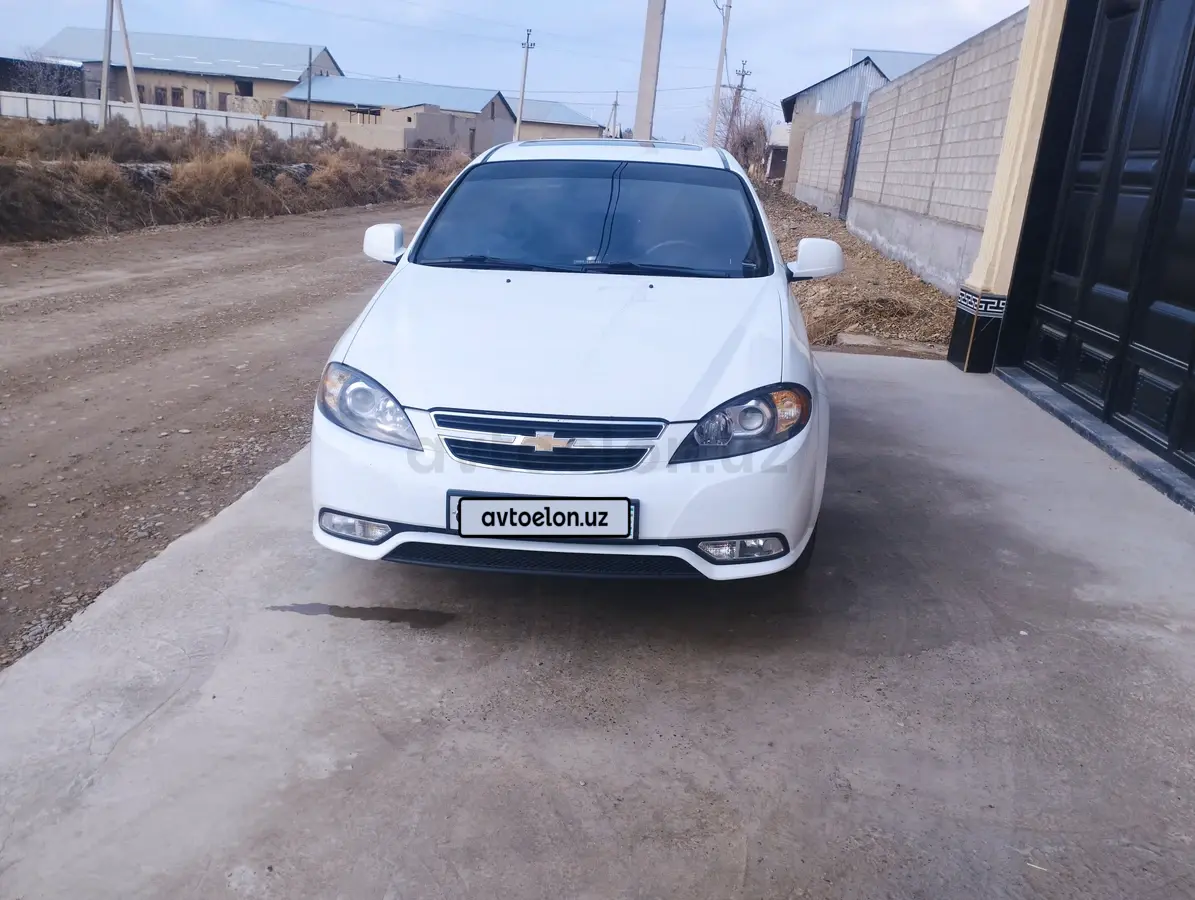 Chevrolet Gentra,  3 позиция