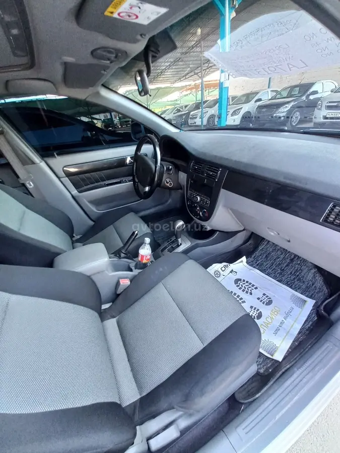 Chevrolet Gentra,  3 позиция