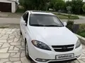 Белый Chevrolet Gentra, 3 позиция 2019 года, КПП Автомат, в Навои за ~10 852 y.e. id7270845