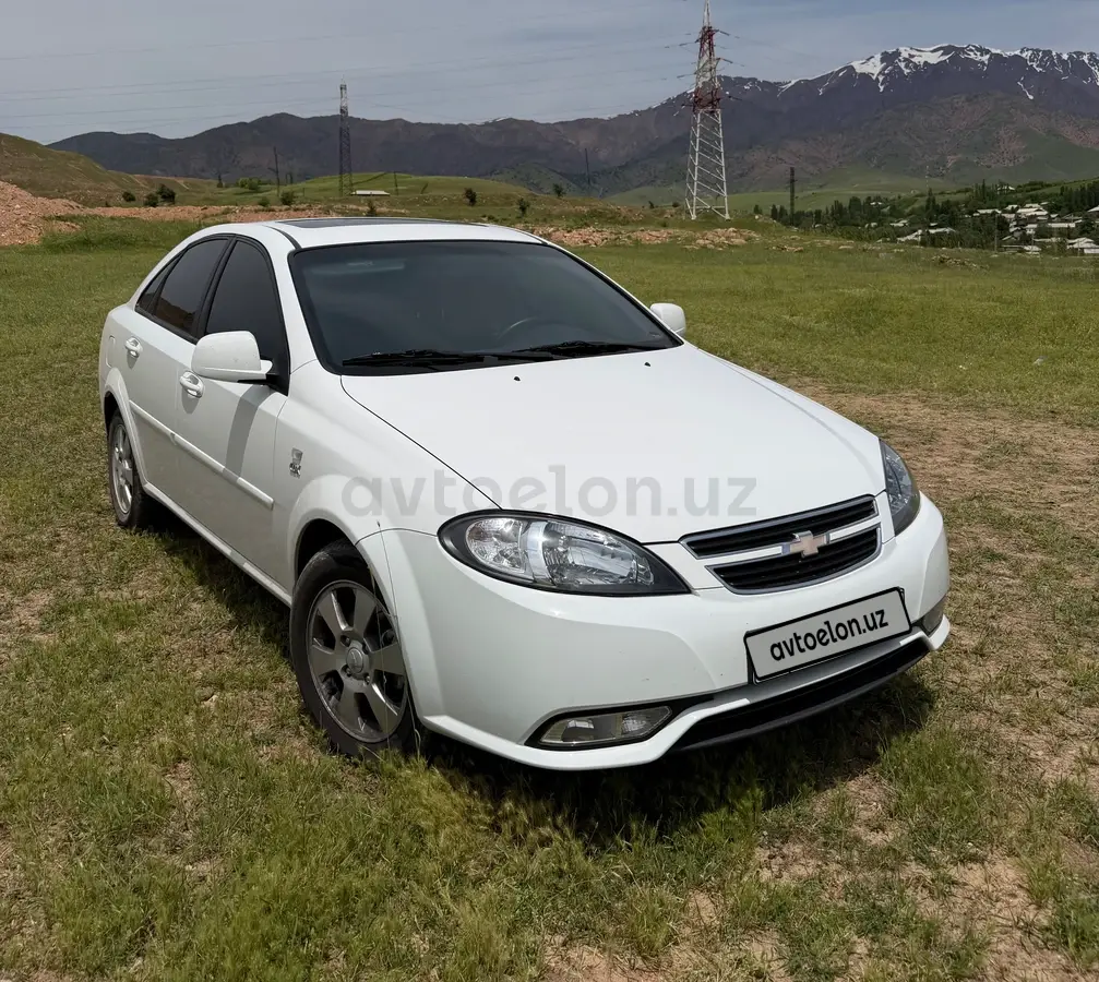 Chevrolet Gentra,  3 позиция