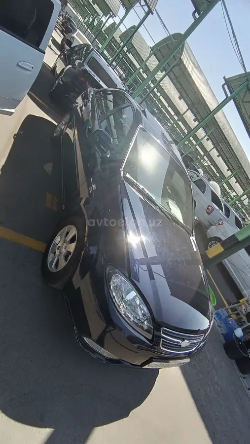 Chevrolet Gentra,  3 позиция
