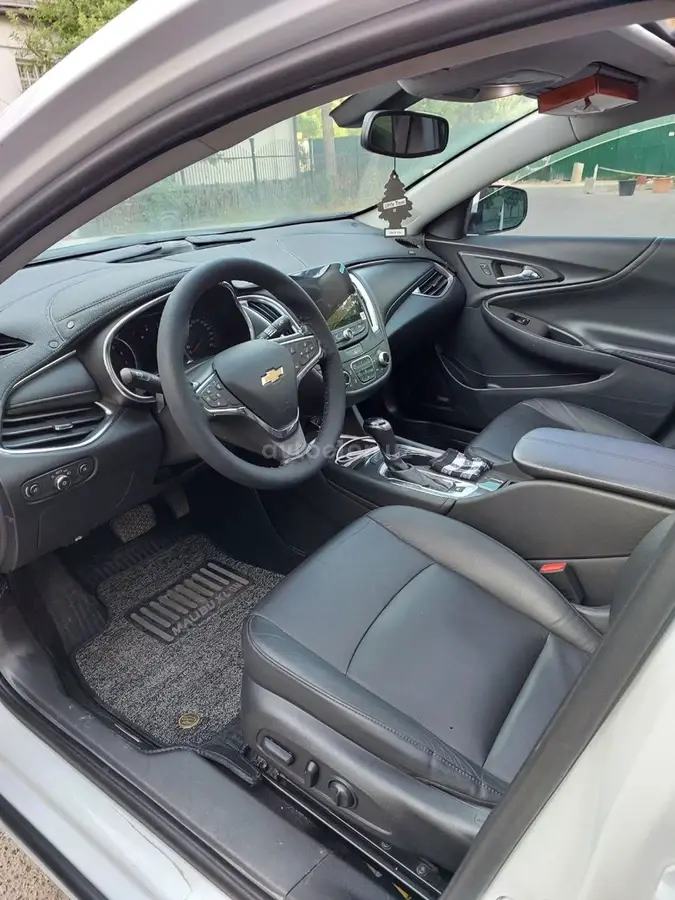 Chevrolet Malibu 2