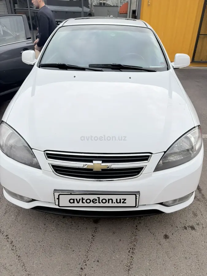 Chevrolet Gentra,  3 позиция