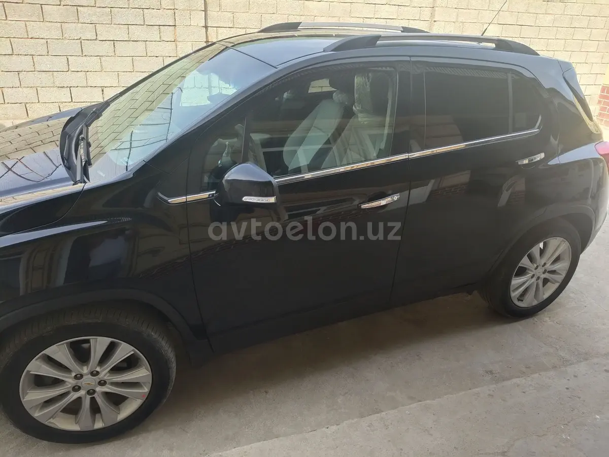 Chevrolet Tracker,  3 позиция