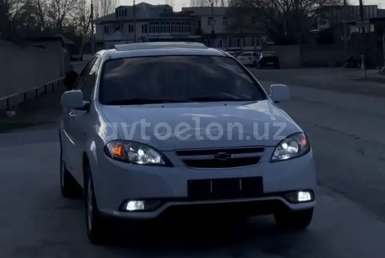 Chevrolet Gentra,  3 позиция