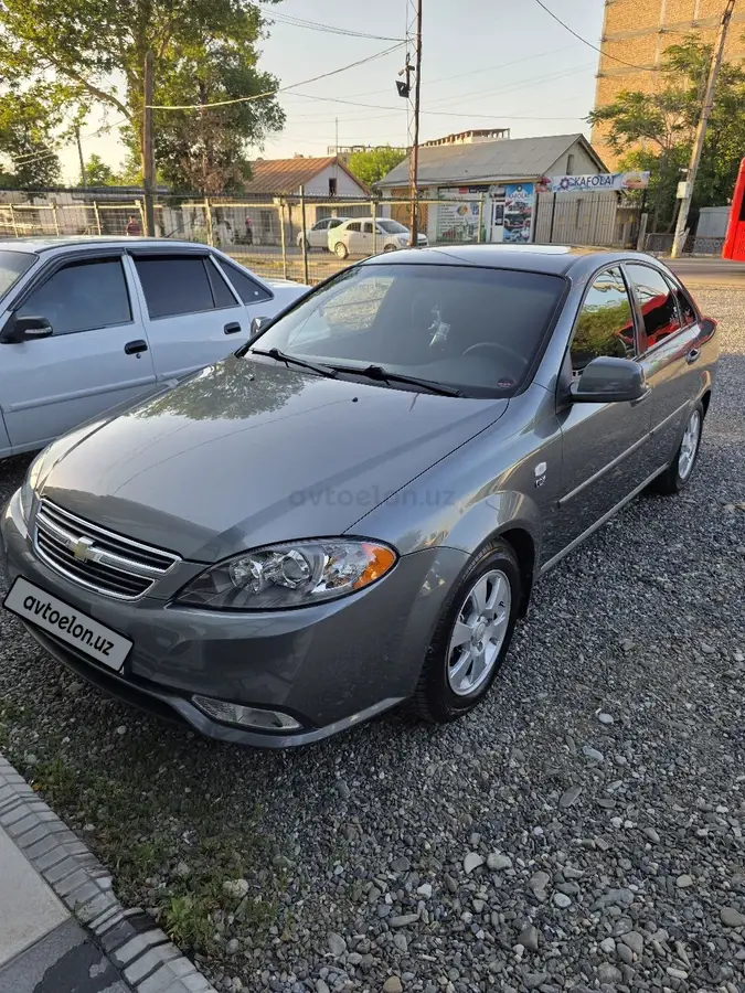 Chevrolet Gentra,  3 позиция