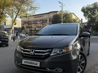 Серый Honda Odyssey 2014 года, в Алмалык за 20 000 y.e. id7614881