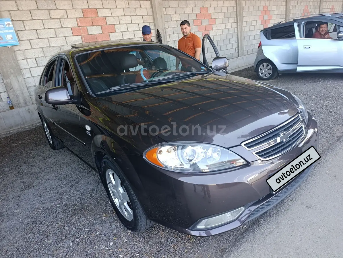 Chevrolet Gentra,  3 позиция