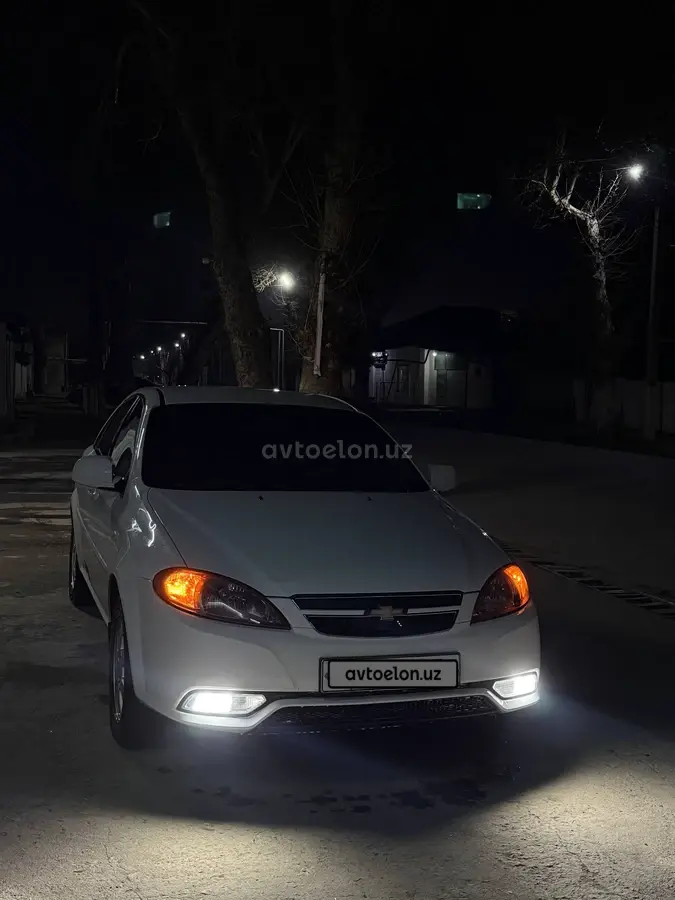 Chevrolet Gentra,  1 позиция