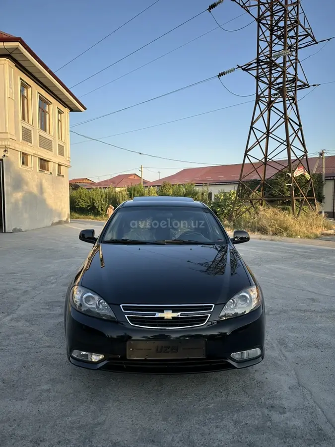 Chevrolet Gentra,  3 позиция