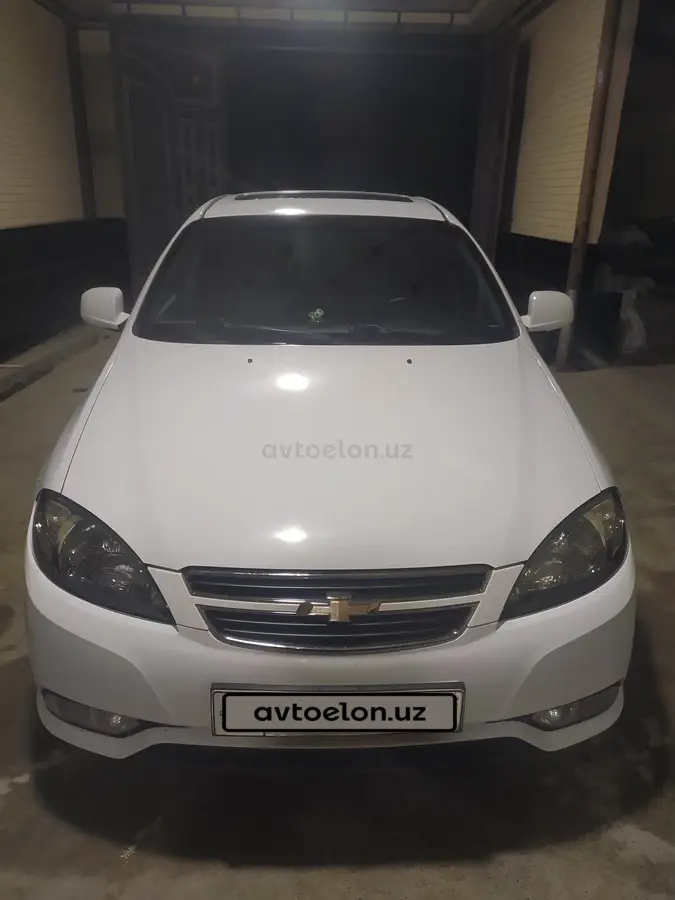 Chevrolet Gentra,  3 позиция