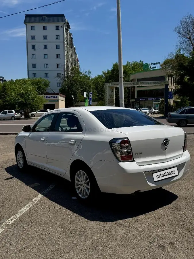 Chevrolet Cobalt,  3 позиция