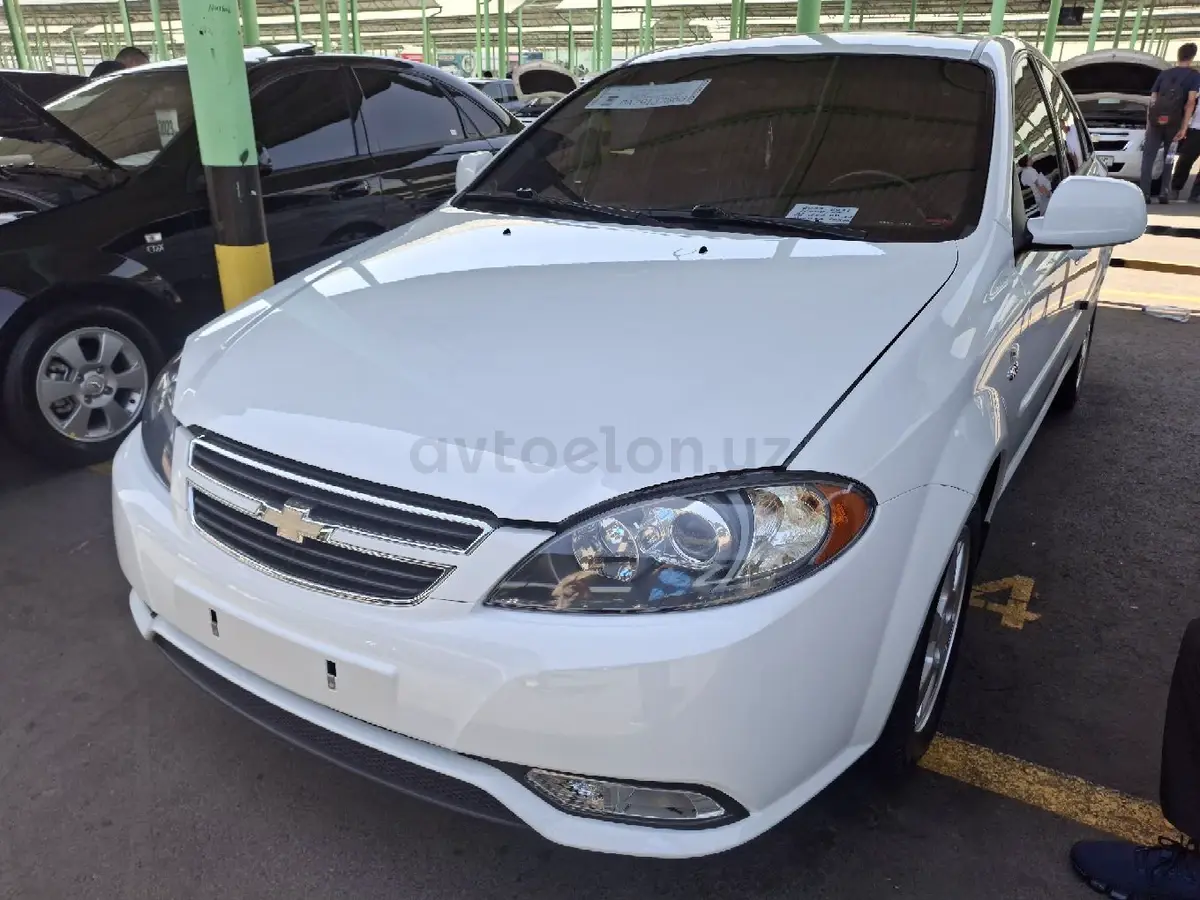 Chevrolet Gentra,  3 позиция