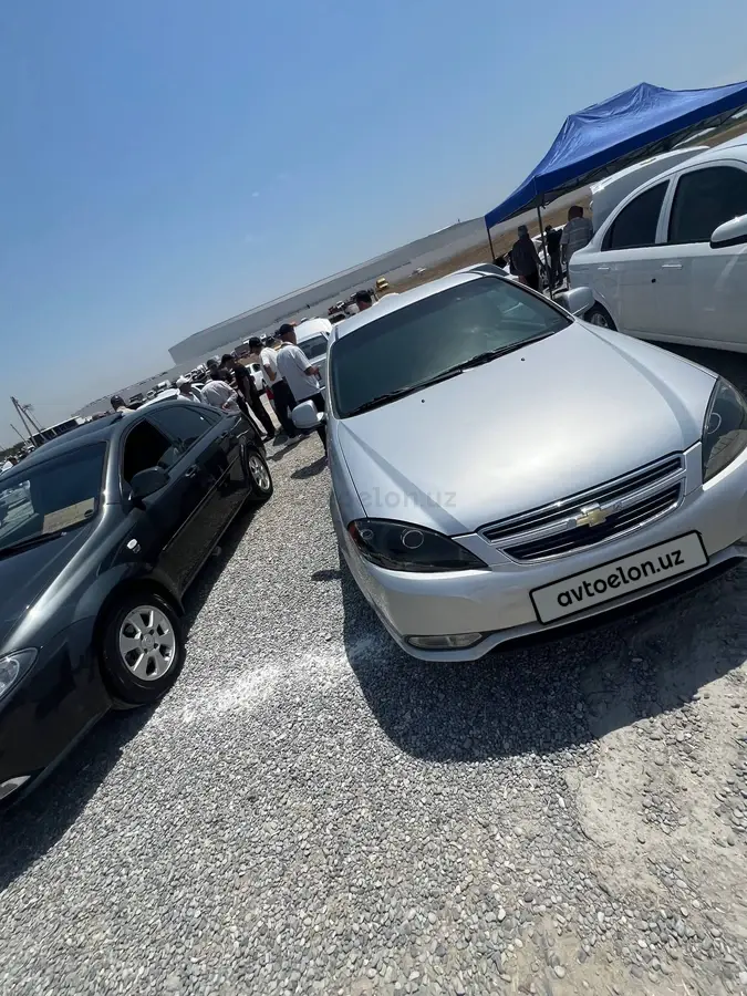 Chevrolet Gentra,  2 позиция