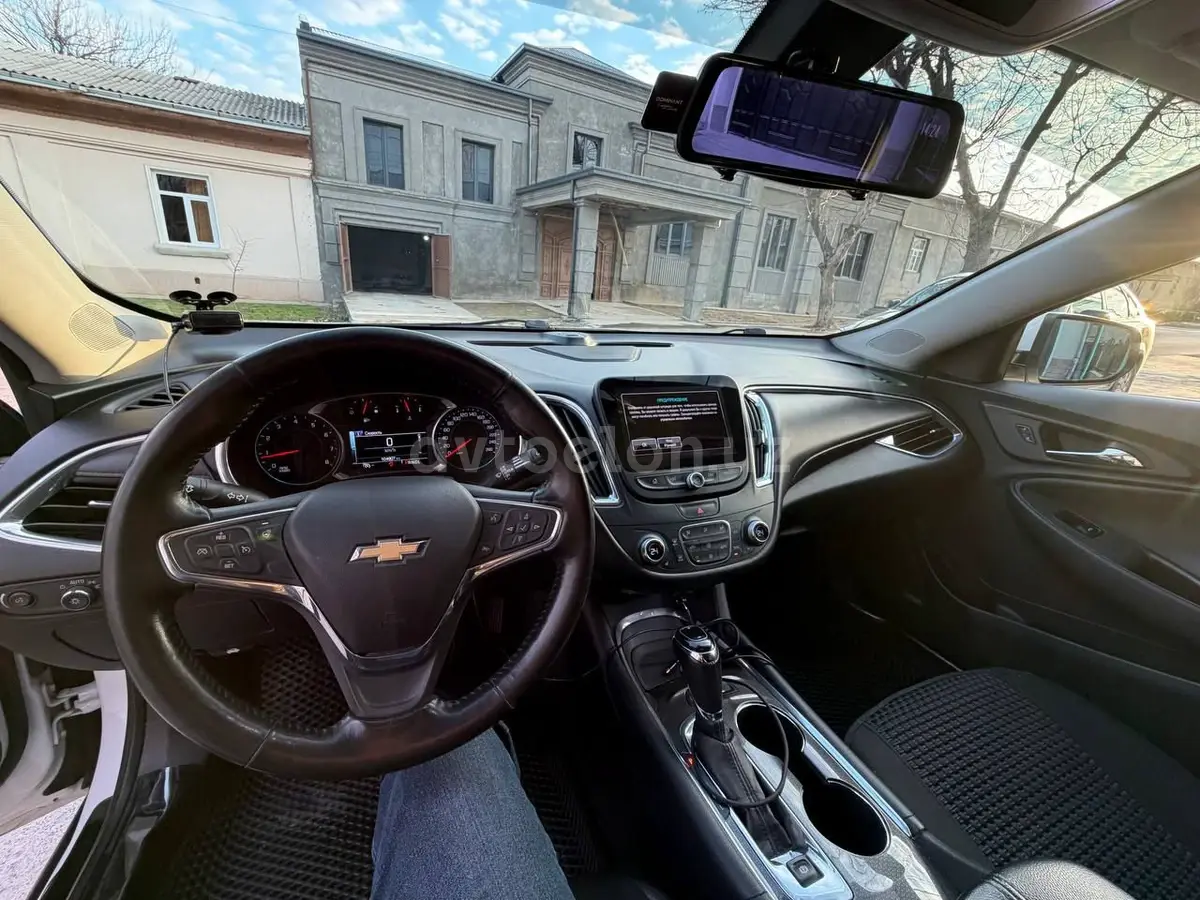 Chevrolet Malibu 2