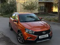 Оранжевый ВАЗ (Lada) Vesta 2022 года, КПП Вариатор, в Ташкент за 13 000 y.e. id6749076