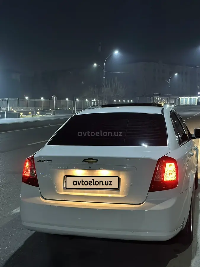 Chevrolet Gentra,  3 позиция