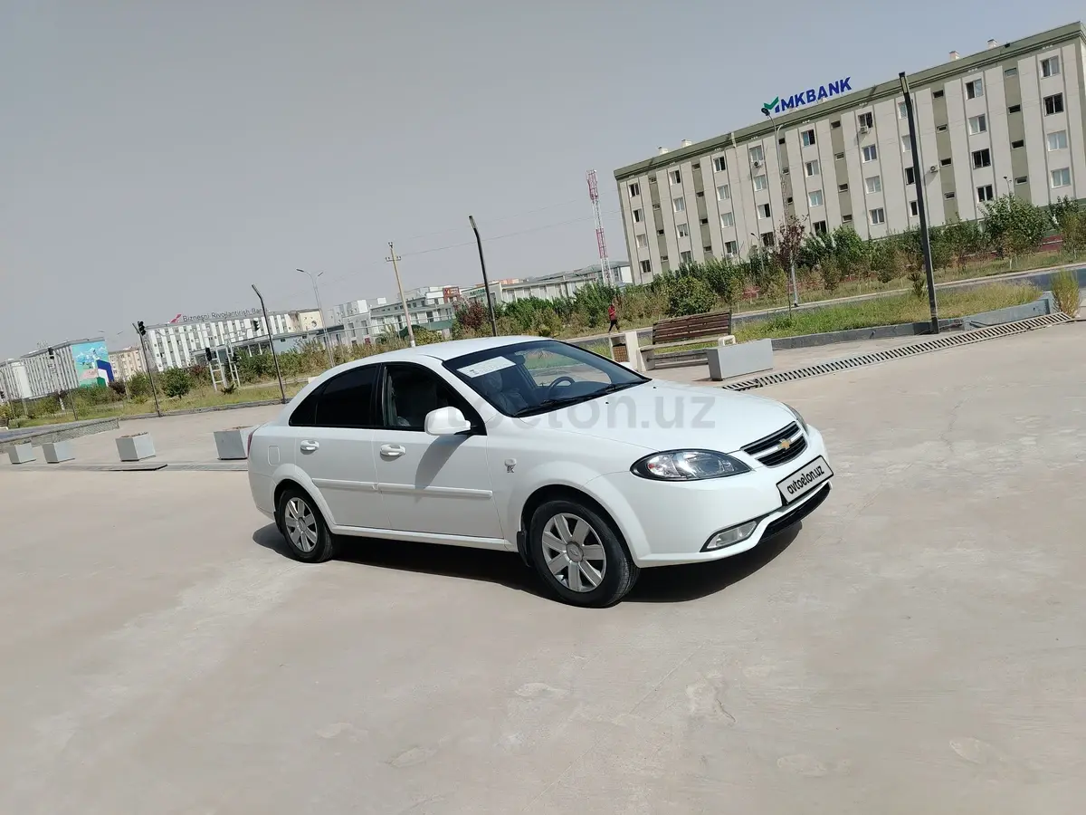 Chevrolet Gentra,  2 позиция