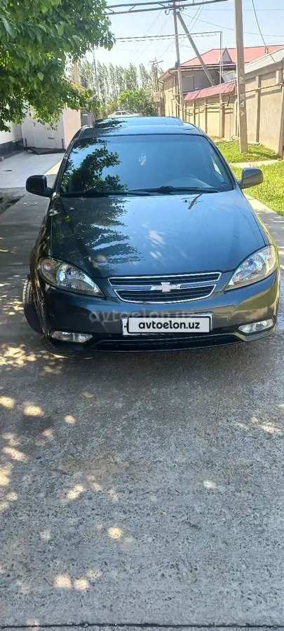 Chevrolet Gentra,  3 позиция