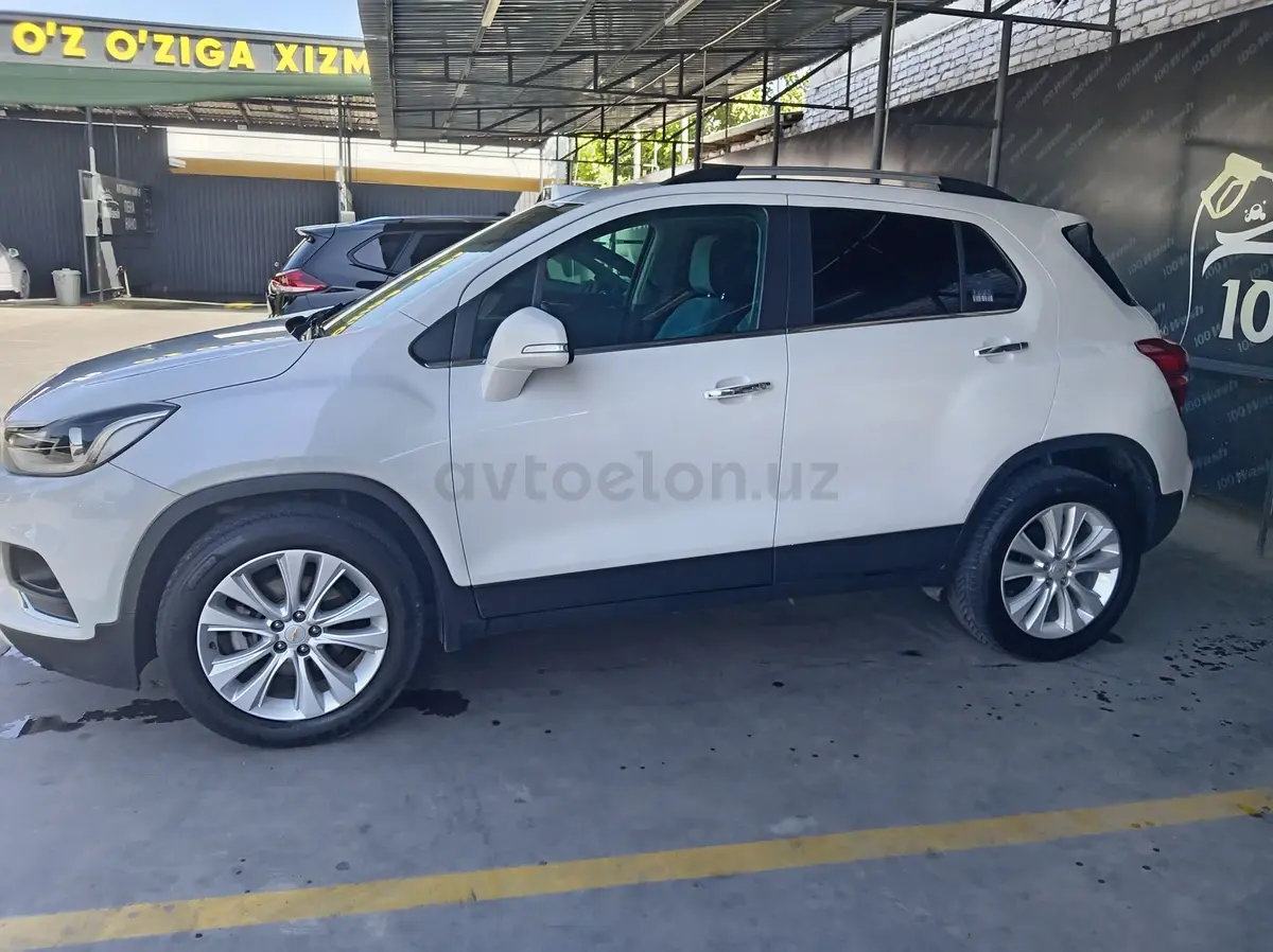 Chevrolet Tracker,  2 позиция
