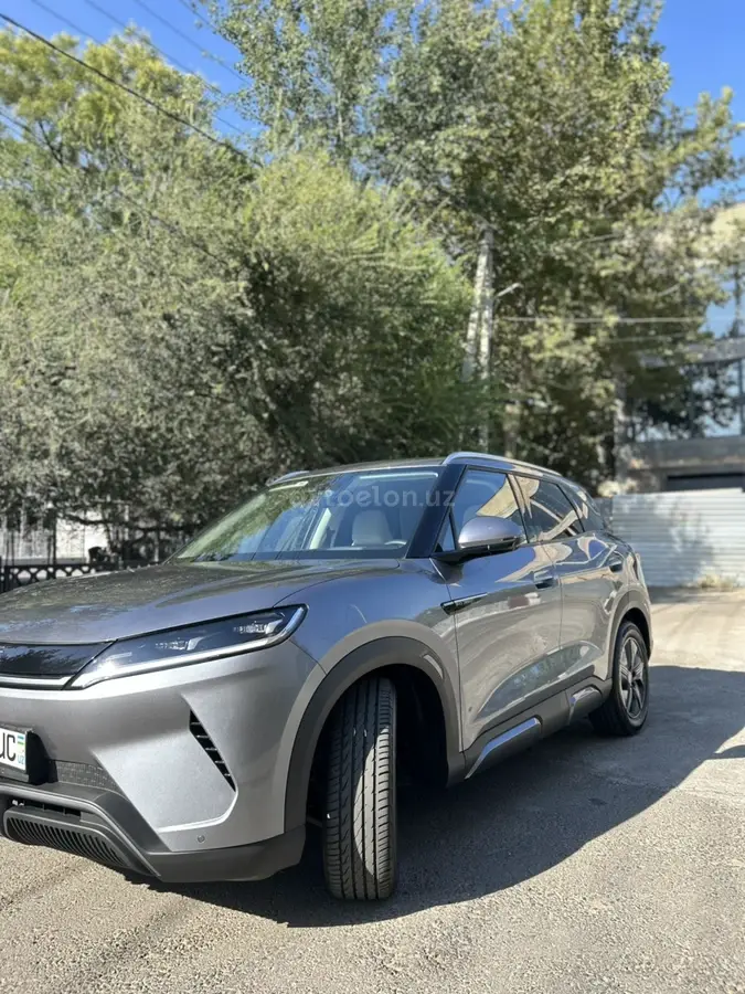 BYD Yuan UP