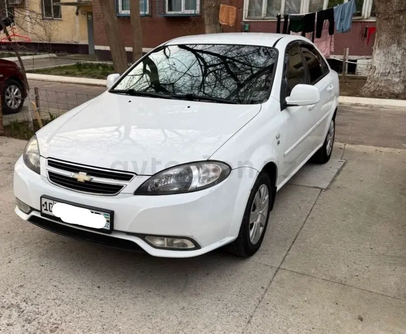 Chevrolet Gentra,  2 позиция