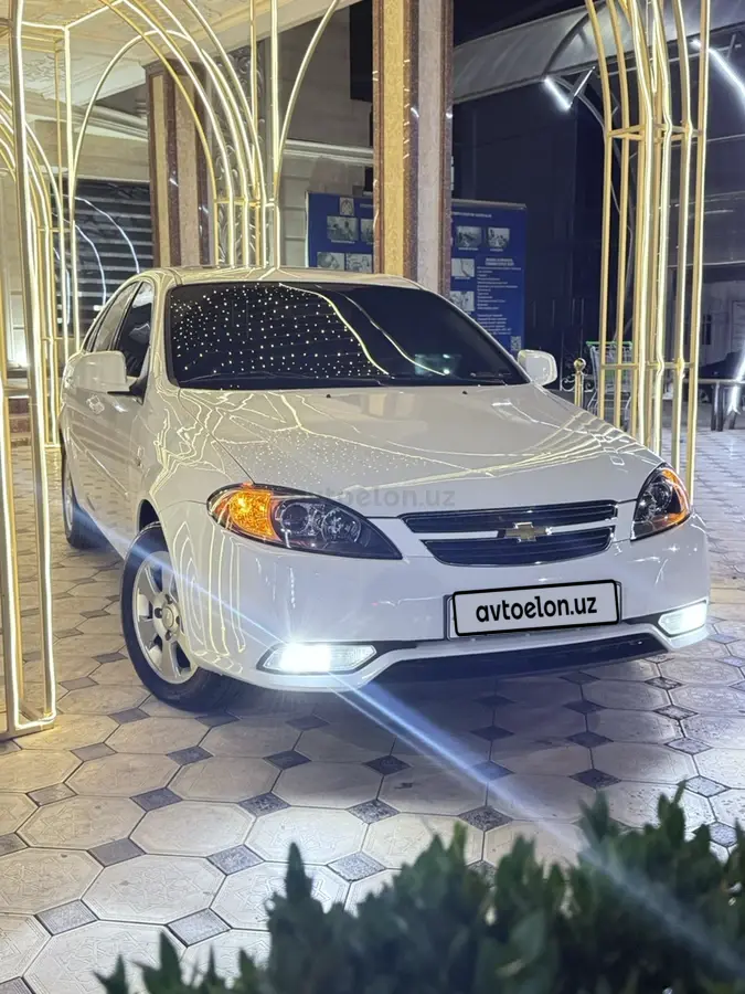 Chevrolet Gentra,  3 позиция