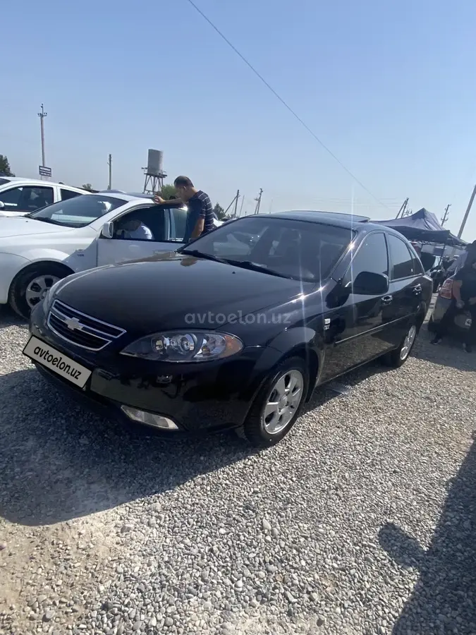 Chevrolet Gentra,  2 позиция