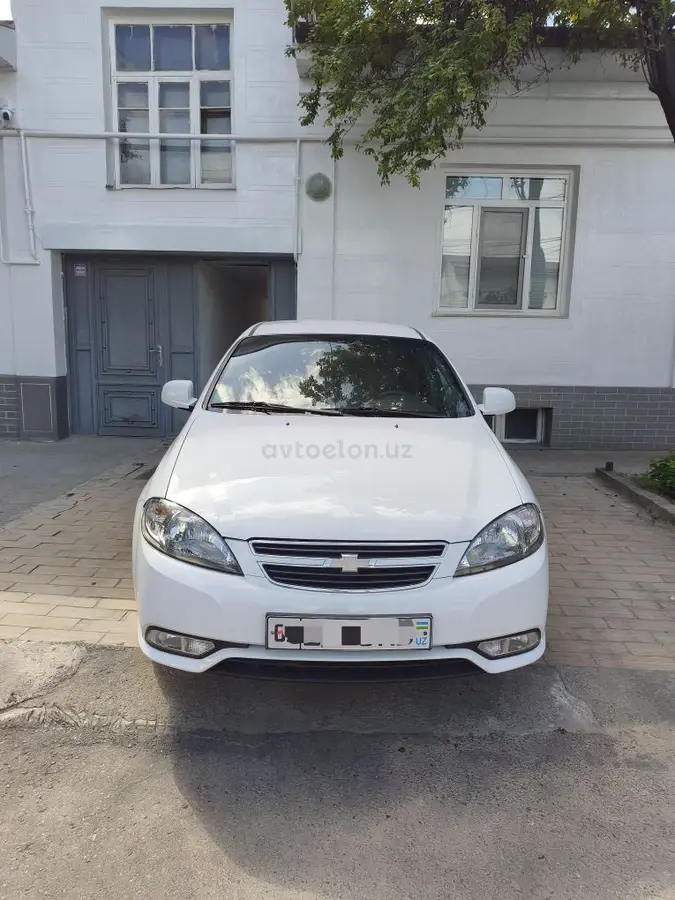Chevrolet Gentra,  3 позиция