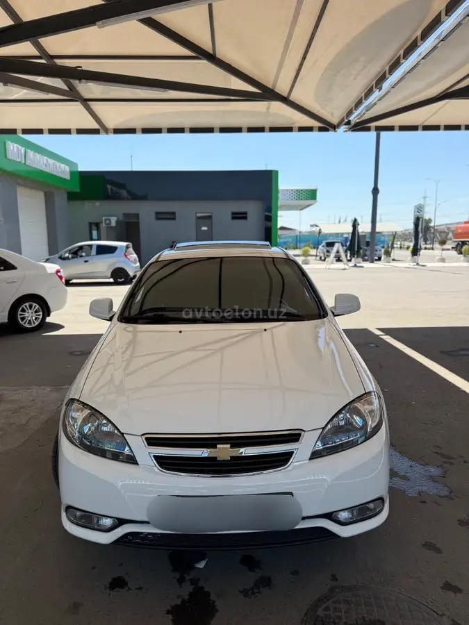 Chevrolet Gentra,  3 позиция