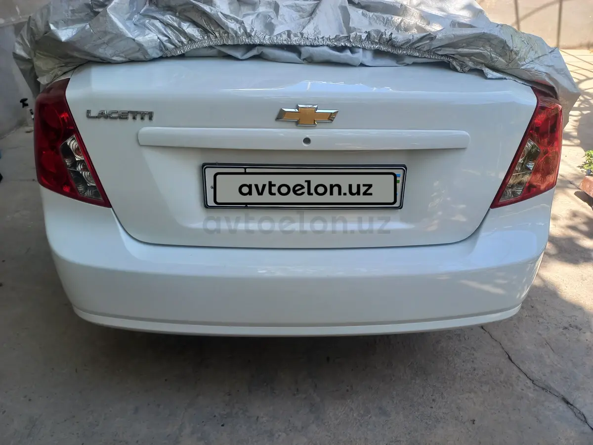 Chevrolet Gentra,  3 позиция